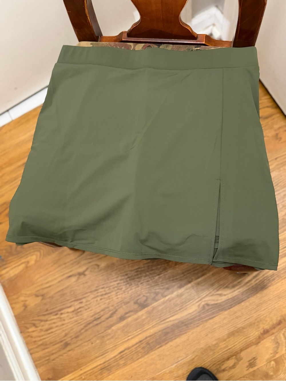 89th & Madison Olive Green Mini Skort